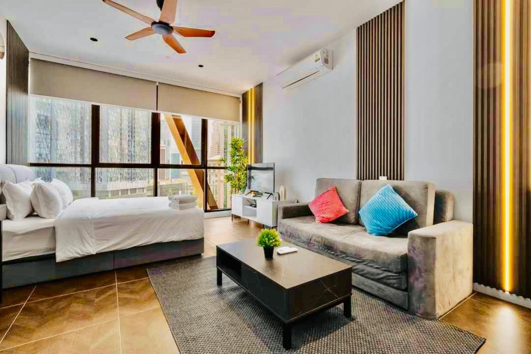 Scarletz Suites Klcc By M Suites Куала-Лумпур Экстерьер фото