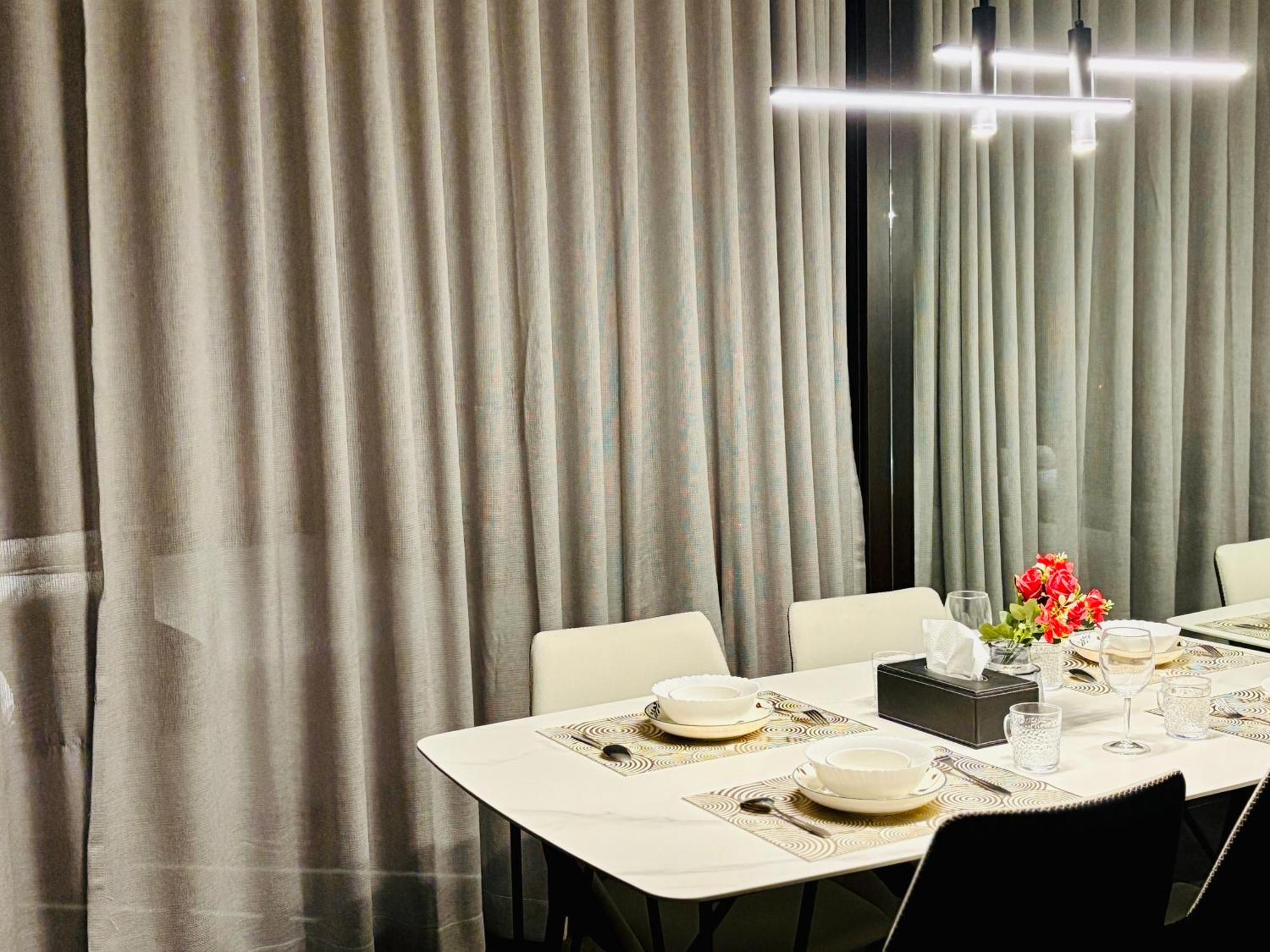Scarletz Suites Klcc By M Suites Куала-Лумпур Экстерьер фото